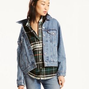 LEVI DENIM JACKET